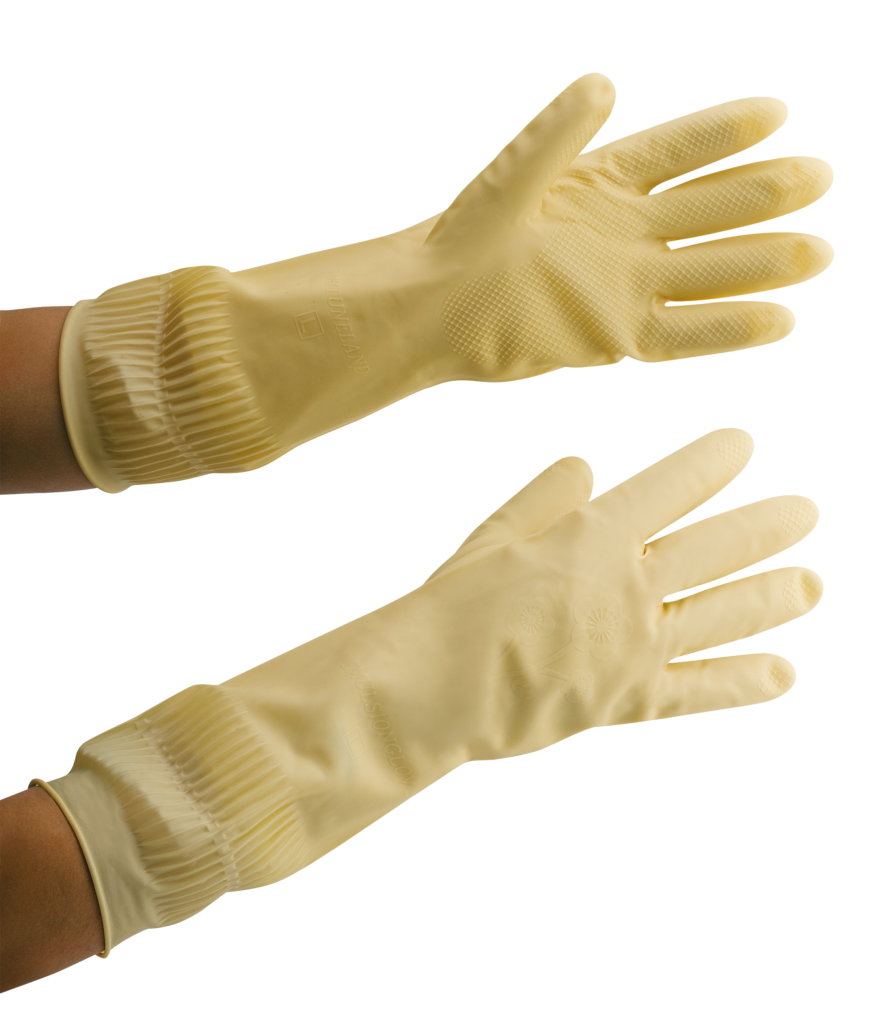 SuperPro Portugal | SuperPro Portugal SuperPro Portugal LUVA LATEX RANHURADA PUNHO LONGO M 1X48 LUVA LATEX RANHURADA PUNHO LONGO M 1X48 LUVA LATEX RANHURADA PUNHO LONGO M 1X48 EAN 7898509289728 Dun 17898509289725 Material Luva de látex na cor amarela, sem forro. Bruto 0,099kg Liquido 0,085kg Dimensões 30 X 20 X 29CM Especificações técnicas C.A.40.315, Frisos antiderrapantes: Textura nas palmas, Acabamento: Punho com acabamento em virola. Espessura de 0,40mm, Luvas de segurança confeccionadas com látex natural super reforçada, com superfície externa antiderrapante na face palmar,nos dedos e na ponta dos dedos. Aprovada pela EN388 – 1101: 1 – resistência à abrasão; 1 – resistência ao corte; 0 – resistência ao rasgamento; 1 – resistência à perfuração por punção. Aprovada pela EN374 – ABK: A – Metanol; B – Acetona; K – Hidróxido de Sódio 40% Quantidade por embalagem 48 pares Cubagem 17400cm³ Dimensões da embalagem 30 X 20 X 29CM Aplicação Verifique a integridade e condições das luvas, atentando-se para presença de furos e/ou rasgos e sujidade excessiva. Verifique as dimensões da luva, para utilizá-la de acordo com o tamanho correto. Lave e seque as mãos antes e após a utilização. Evite o uso de anéis, pulseiras e/ou adornos para evitar que a luva seja perfurada. Após a utilização, lavar as luvas com detergente neutro. Secar a sombra com os punhos para baixo ou em secadora (máximo 40º). Estocar em local seco, fresco e arejado. Proteger de exposição direta ao sol. Seguir normas de sanitização e higienização da sua empresa. Se utilizar luvas ao manusear máquinas e/ou equipamentos, redobre a atenção. Este produto não deve ser utilizado para manipulação de líquidos quentes e na presença de chamas (fogo). Paletização 10752 peças Validade 1825 dias Observações amarela | 166 Par de luvas de látex amarelas de punho longo SuperPro Bettanin, referência SP13005/4M